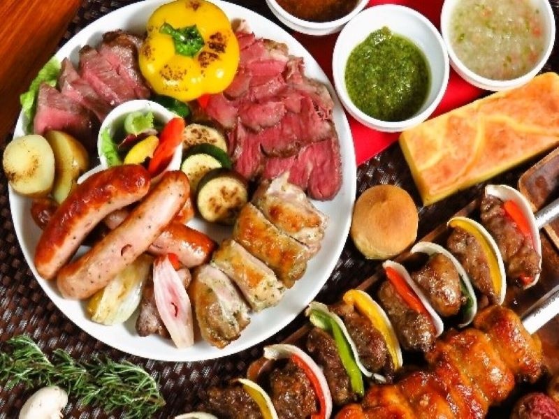 お肉の種類も多彩にご用意!