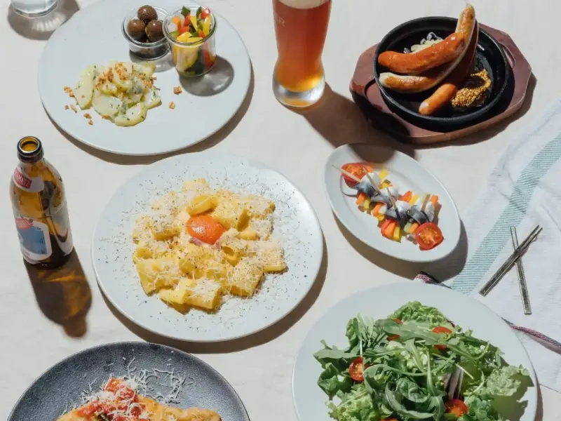 【クラフトドイツビール】【2時間飲み放題付き】豪華ドイツ料理全9種!当店の魅力を堪能「カイザーコース」