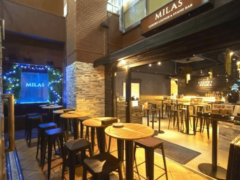 ラグジュアリーバー&カラオケ ルビー 恵比寿店 LUXURY BAR & KARAOKE RUBBY EBISUの画像1枚目