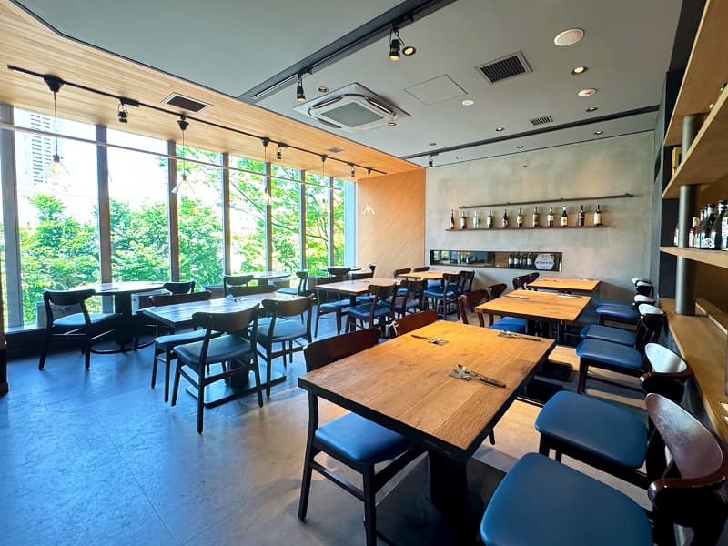 ☆… キャパシティ …☆
立食最大100名
着席最大60名