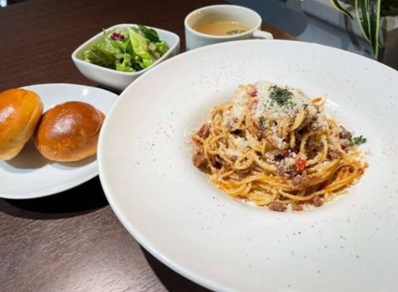 【無料ゲーム付き!】通常営業で大人気♪自家製ローストポークやパスタetc... 飲み放題付き