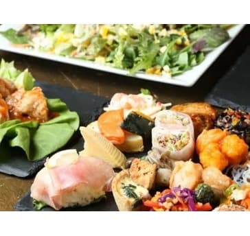 【月~木の平日限定◎特別価格】飲み放題付きのコスパ抜群プラン 〜ビュッフェ or テーブルシェア〜