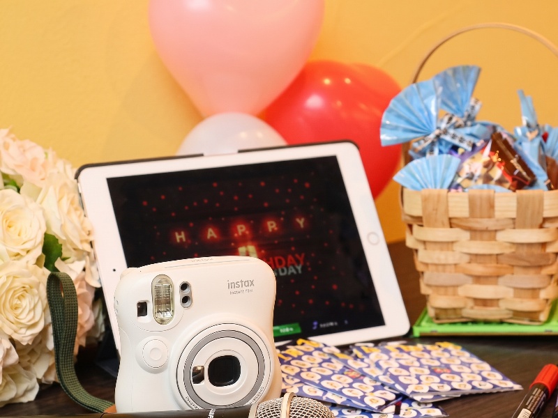 【備品・機器】
パーティを盛り上げるインスタントカメラ・ビンゴ・ペンなどの備品を無料でご利用いただけます。