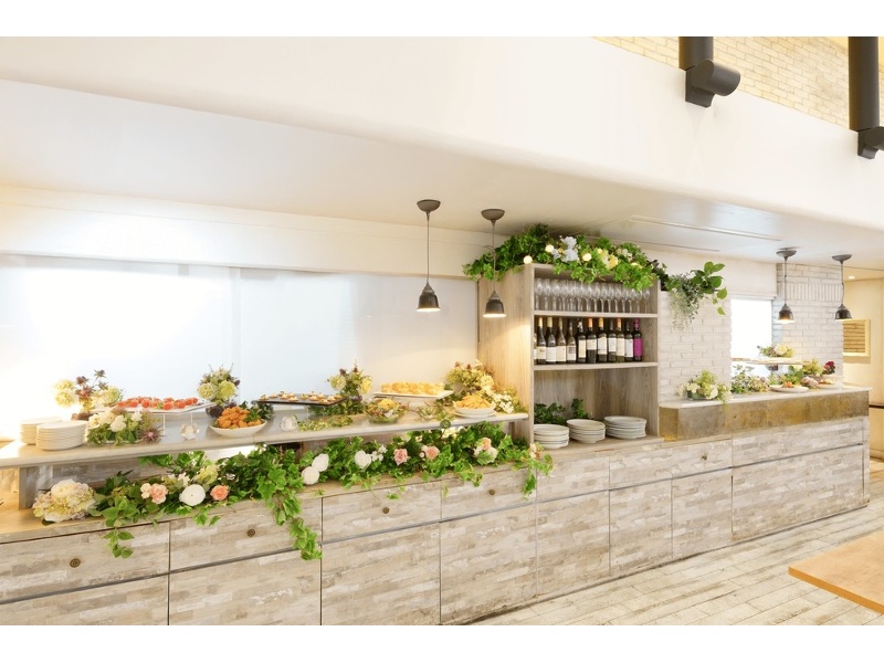 【平日9:00〜16:00限定！デイタイムパーティープラン】7品オードブル＆500mlお茶ペットボトル付！