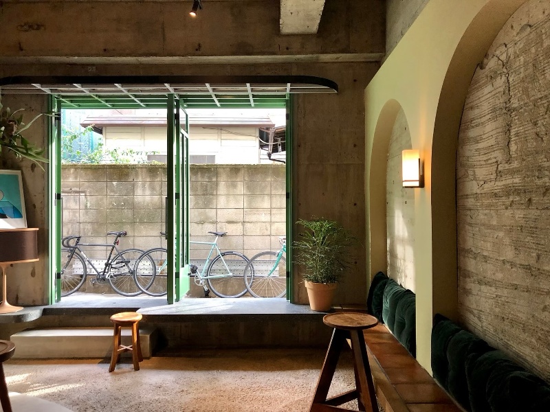 デザイナーズ空間で記念写真も映える会場です。