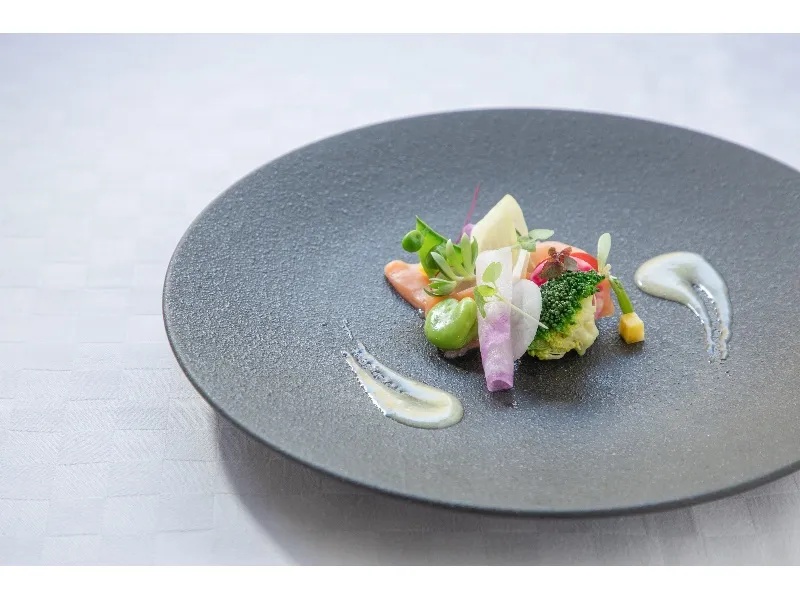 視覚でも楽しめるお料理の数々