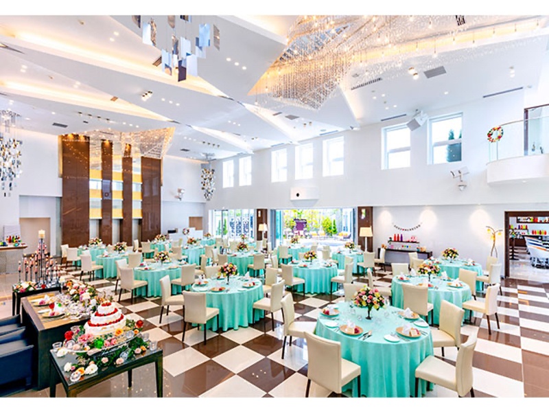 「イビサ」
リゾート地「イビサ」をイメージしたハイラグジュアリーなパーティー会場