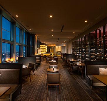 人気のバー＆ダイニングは、個室の貸切からフロア全体の貸切まで、人数に合わせてご利用いただけます。20名様から可能です。