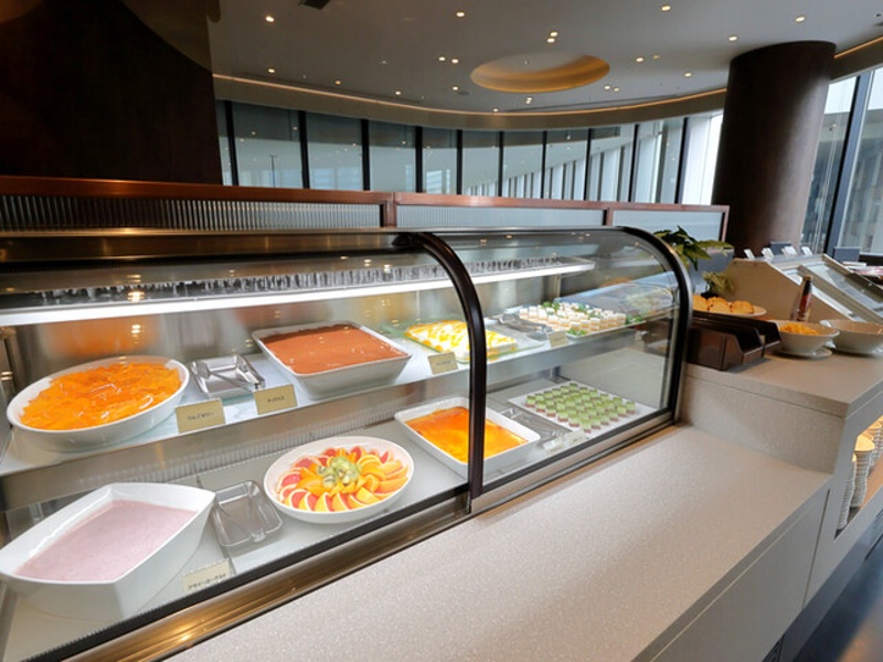 高級感と開放感が共存する特別空間。パーティーの雰囲気をワンランク上に格上げ。