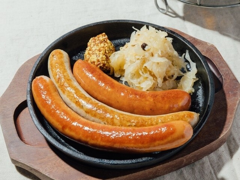 ソーセージ3種盛り/three sausage platter