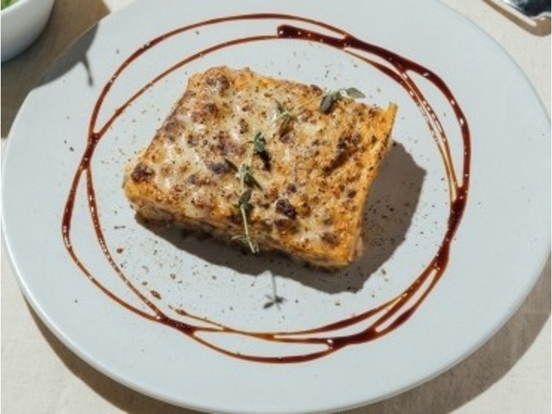 黒ビールでコクを出したボロネーゼソースを使用しています。