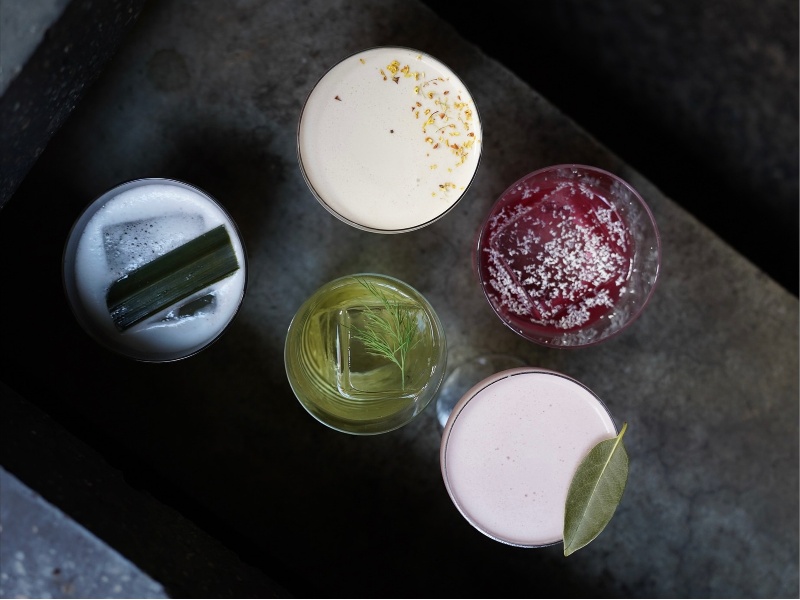 自家製ドリンクとこだわり料理でおもてなし