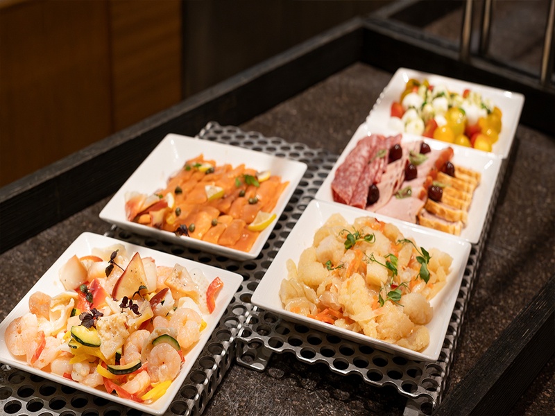 洋・中ブッフェスタイル