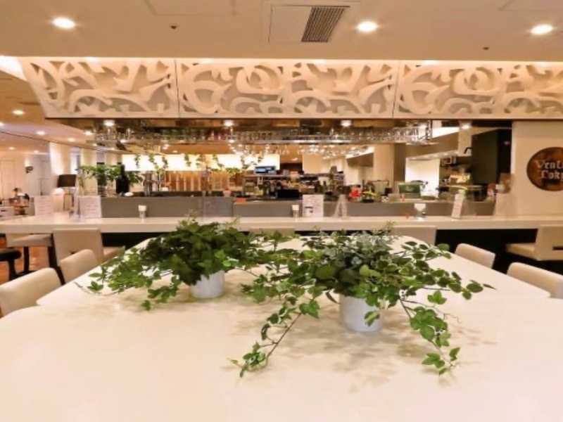 カウンター 2名様 × 3
デートでのご利用にも最適◎