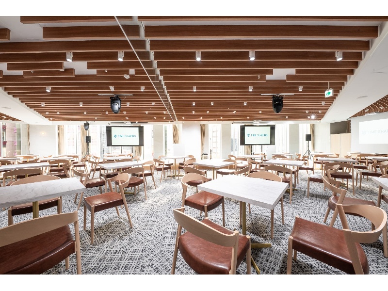 【メインフロア】