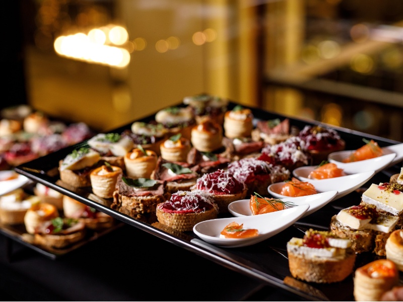 各種プランに合わせてお料理・ドリンクをご用意しております。