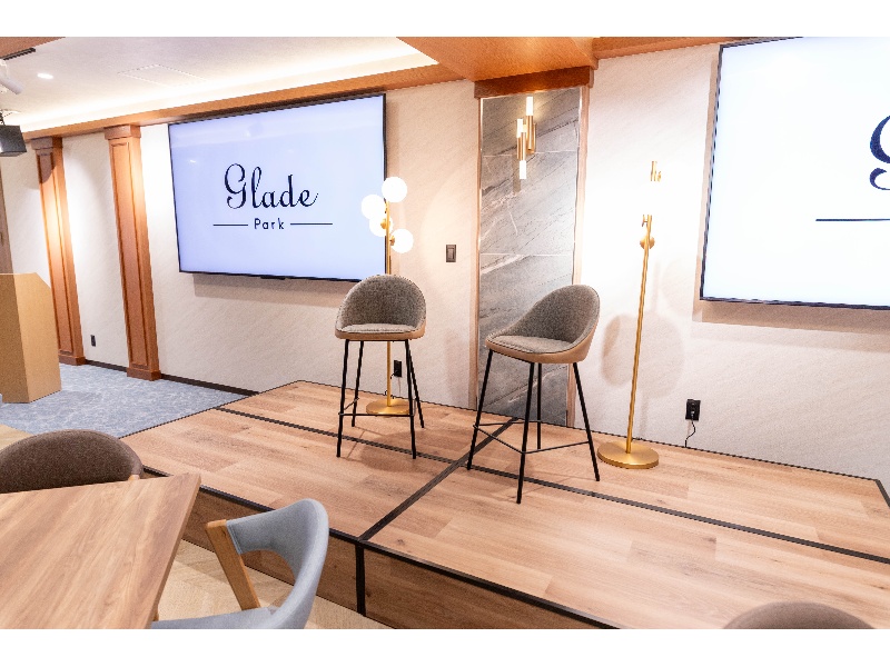 【グレイドパーク 新橋駅前7F（銀座口）】