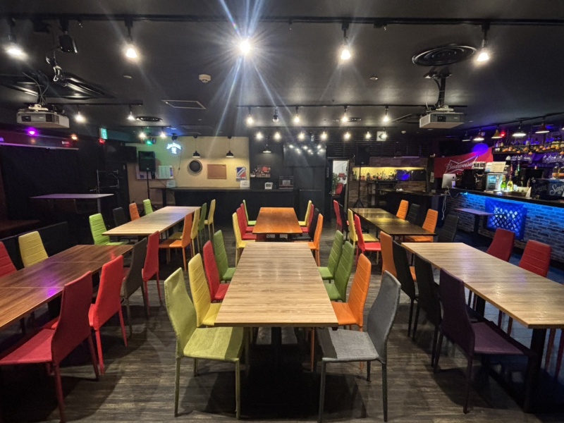 【会場】
立食110名様、着席90名様まで可能です。