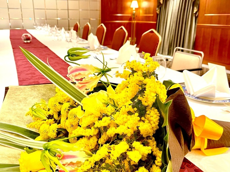 シーンに合わせたお祝いプランをご用意！オプションで花束のご用意も承っております。