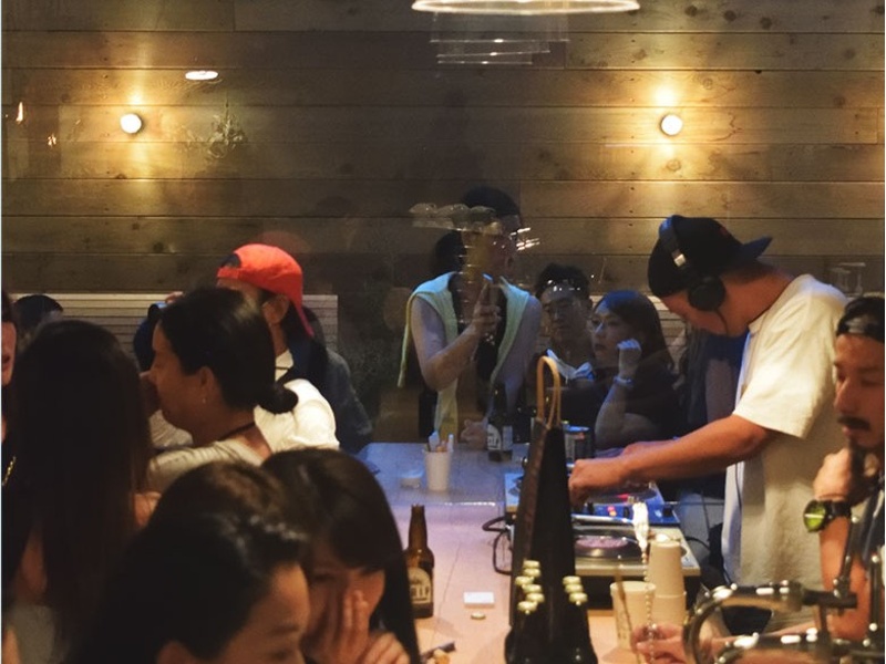 音楽イベントも開催！DJが盛り上げる空間