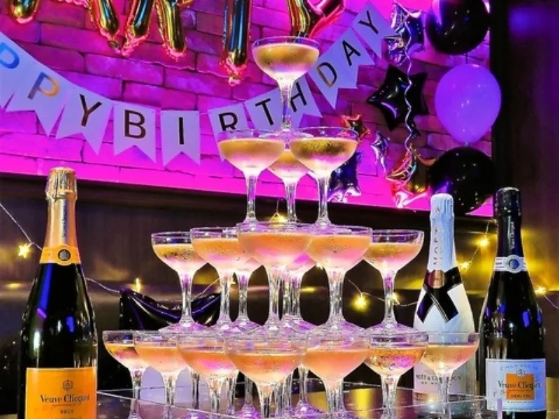 2次会・お祝い・各種ご宴会を盛り上げるシャンパンタワー!迫力満点で盛り上がること間違いなし★