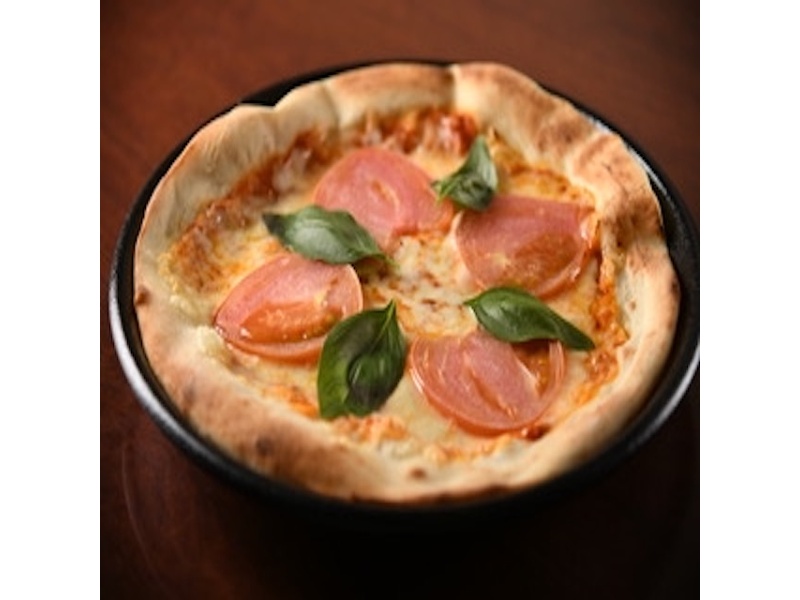 【お一人4,000円でテーブルサービス可能】お食事5品+飲み放題付きカジュアルプラン