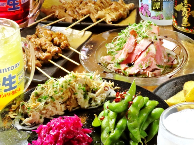 低温調理の肉刺しや、種類豊富なアヒージョなど
一風変わった当店ならではの料理が揃います。