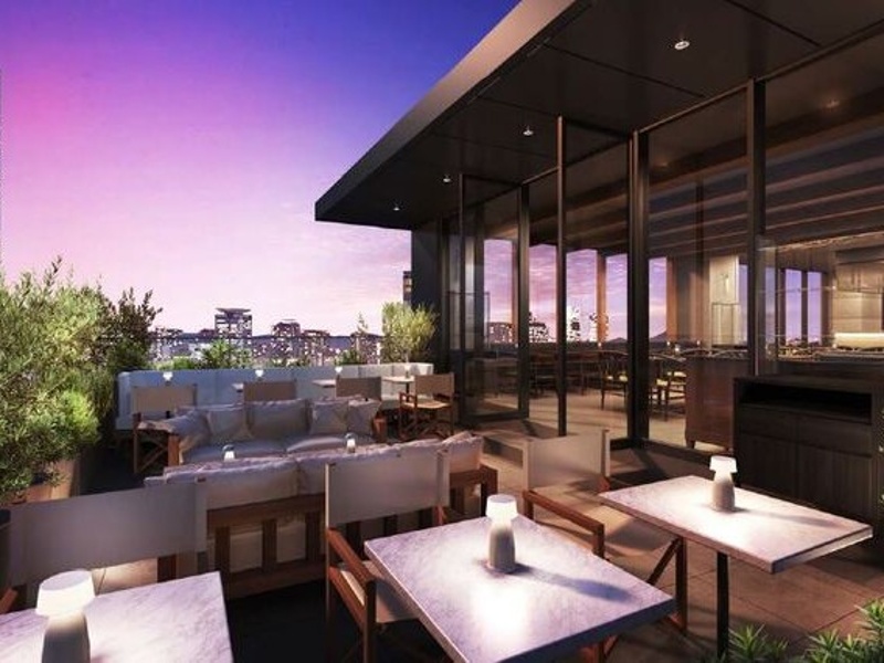 夜景を眺めながら特別なディナータイムを。