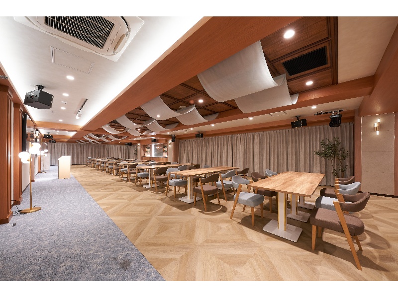 【メインフロア - 島型レイアウト】- グレイドパーク 新橋駅前7F（銀座口）