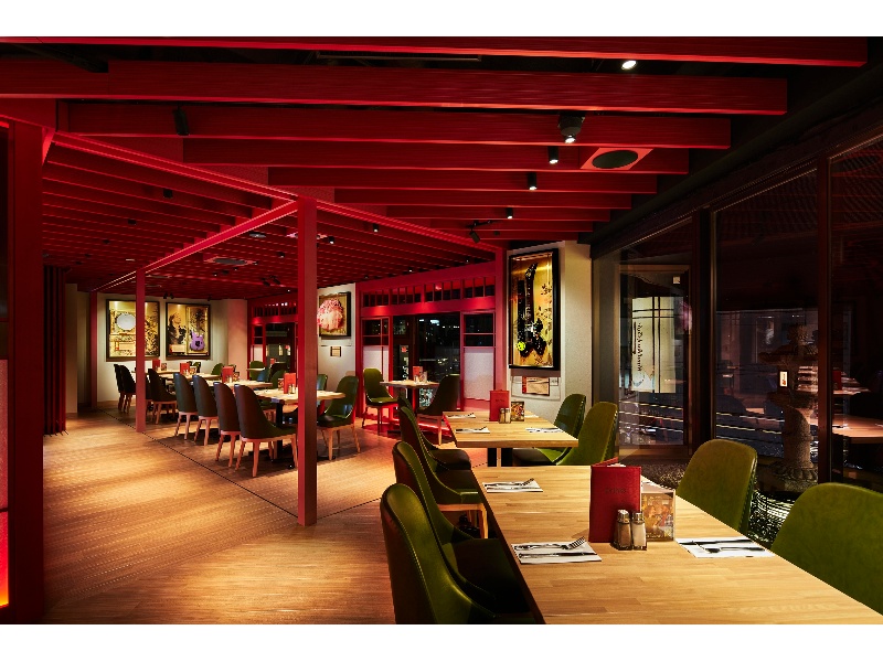 ・4階/ 最大収容人数【着席30名/ 立食40名】
祇園の夜景を楽しんでいただけます!
・貸切可!
・モニター/ 音響設備/ マイク/Wi-Fi/ コンセント無料!
・エレベーター/ 喫煙所あり