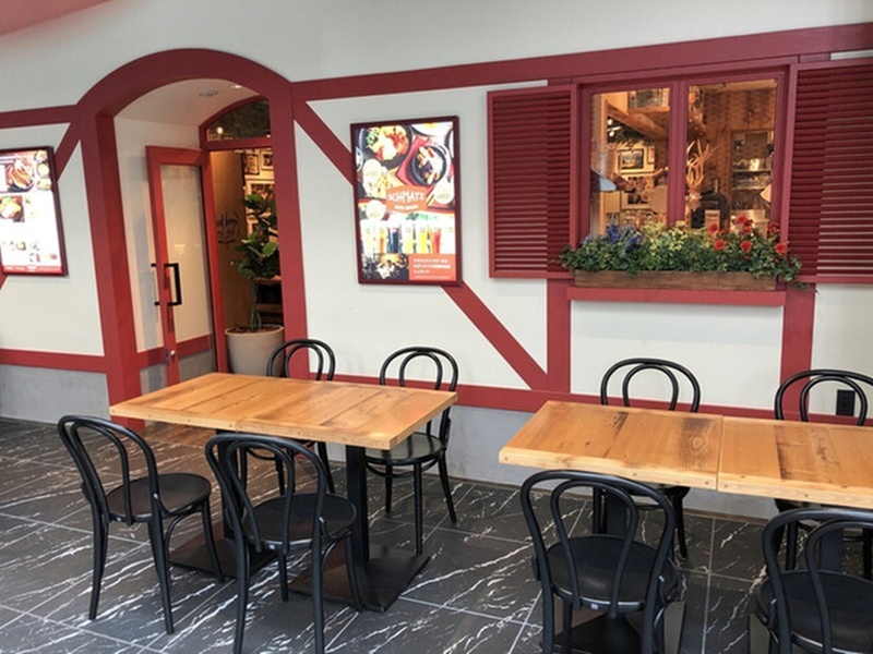 室内型テラス席は全天候に対応しております。