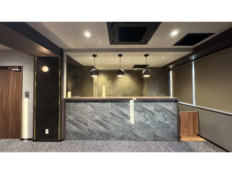 【バーカウンター- TIME SHARING 新橋駅前5F（銀座口）】