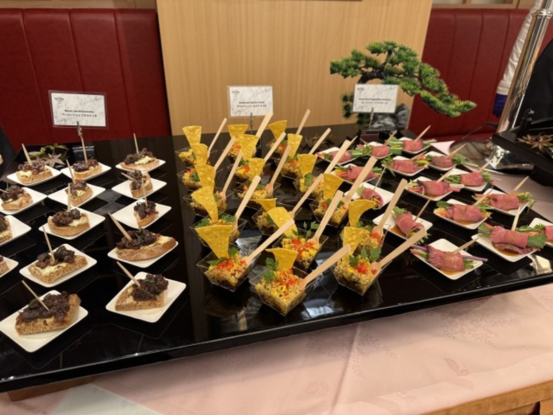 立食パーティお料理イメージ3
普段のメニューのミニサイズも対応可能です!