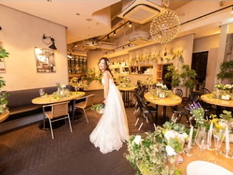 ソファーも多くてゆっくりおくつろぎ。