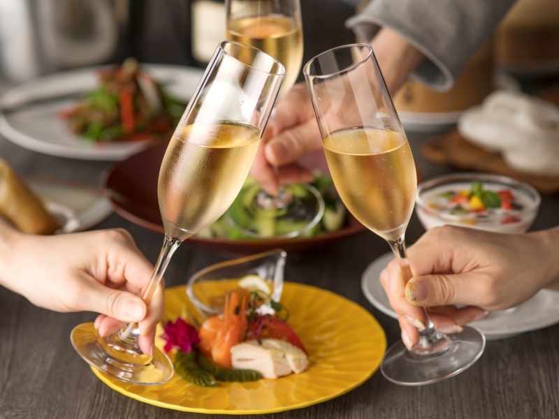 大切な人とのお食事会に★スパークリング付コース