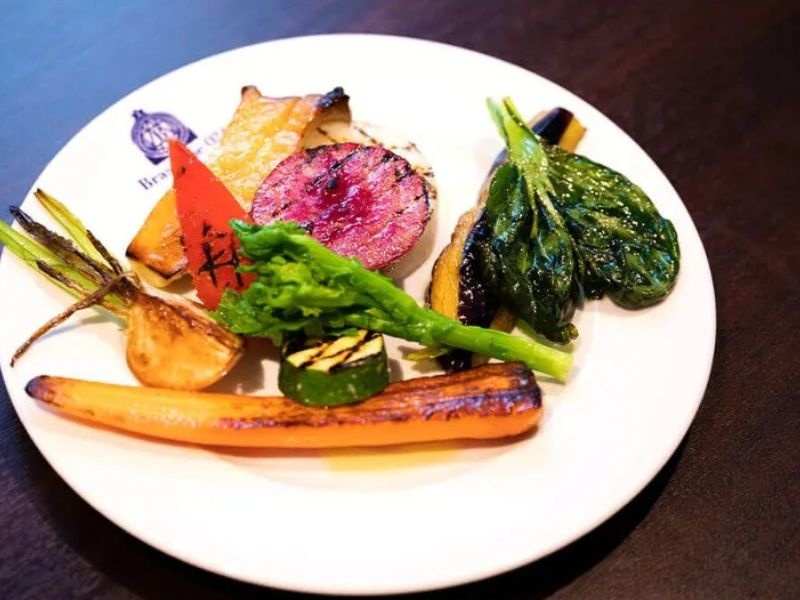 【コスパ◎】お料理全7品＋フリードリンク2時間