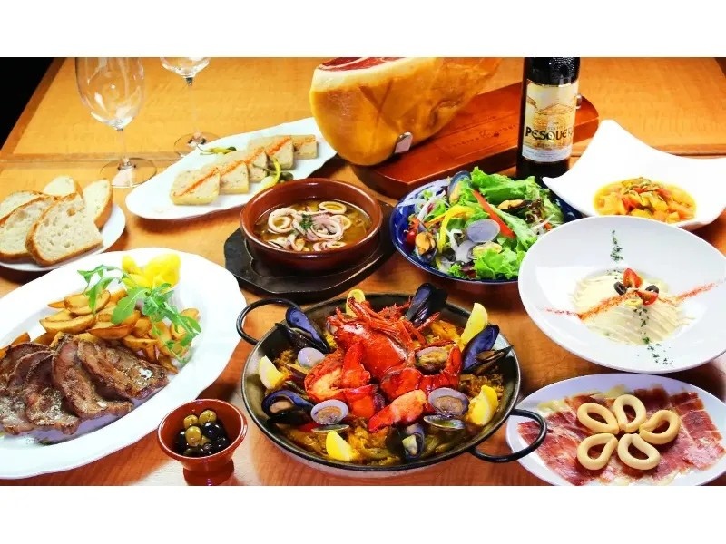 【無料ゲーム演出つき！】1.5次会に！自慢の巨大パエリアも★お料理10品・フリードリンク2時間