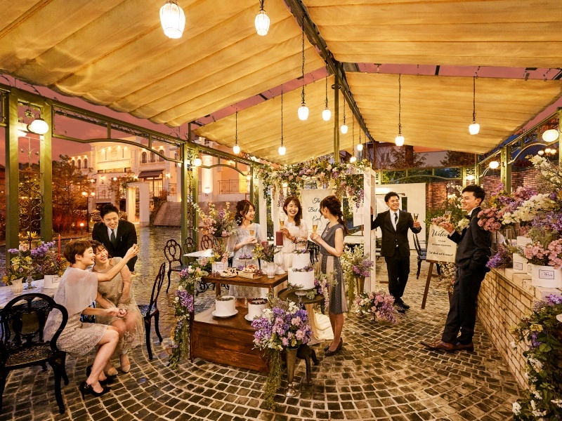 【結婚式二次会/音響・映像設備使用料・2時間フリードリンク込】
立食ブッフェプラン