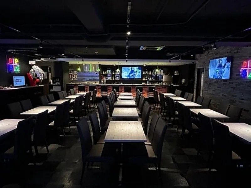 50名様以上で店内貸切も可能です。周りを気にせず思いっきりお楽しみいただけるのはもちろん、大学の打ち上げや2次会利用にも最適です.