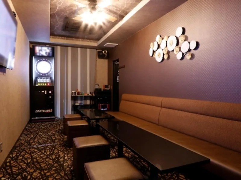 最大15名収容可能！ダーツ×カラオケ×ボードゲーム完備の完全個室です！