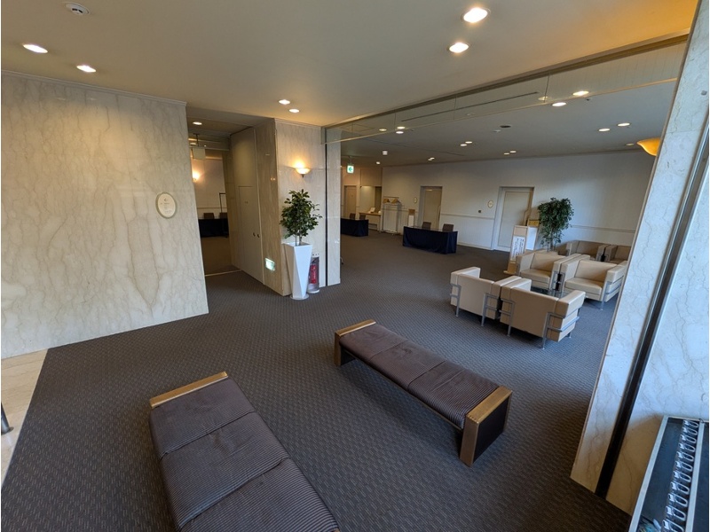 2F宴会場前ロビー 2