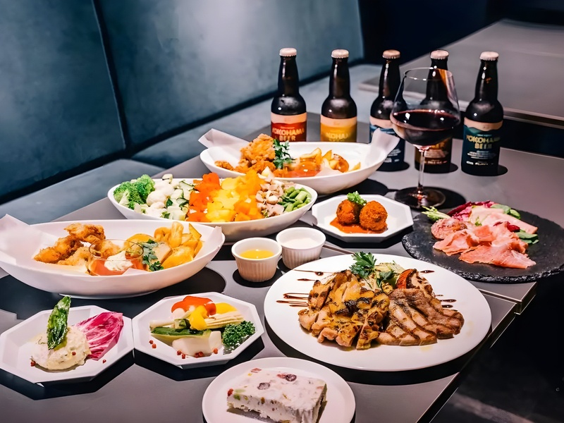 【お料理(例)】
和・イタリアン・オーストラリア料理など、多国籍なメニューが豊富に揃い、どんなゲストにも喜ばれる内容です。