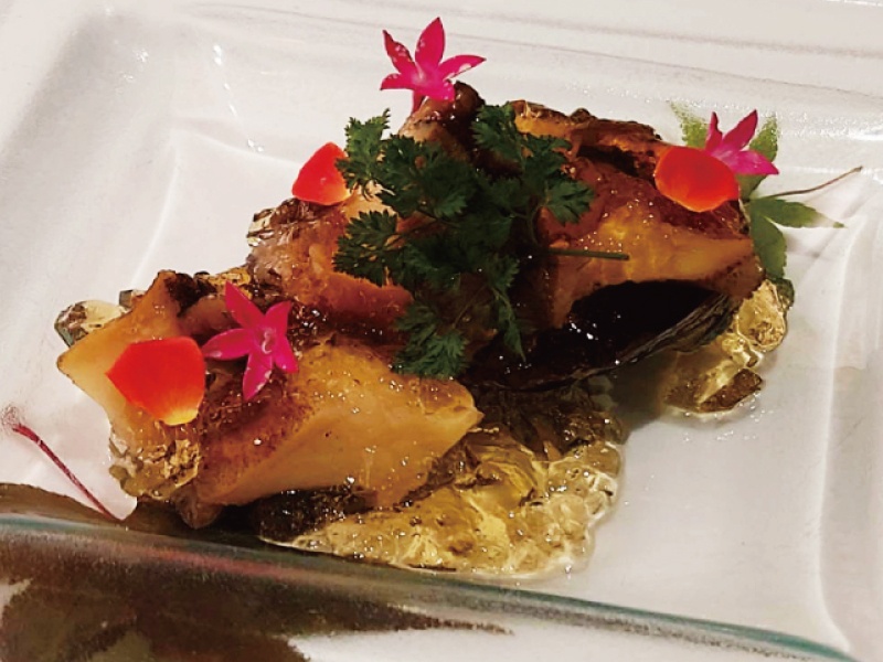 冷製 鮑の柔らか煮 旨出しジュレ掛け