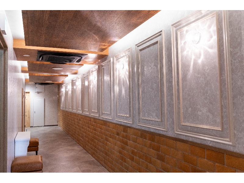 【廊下】- グレイドパーク 新橋駅前7F（銀座口）