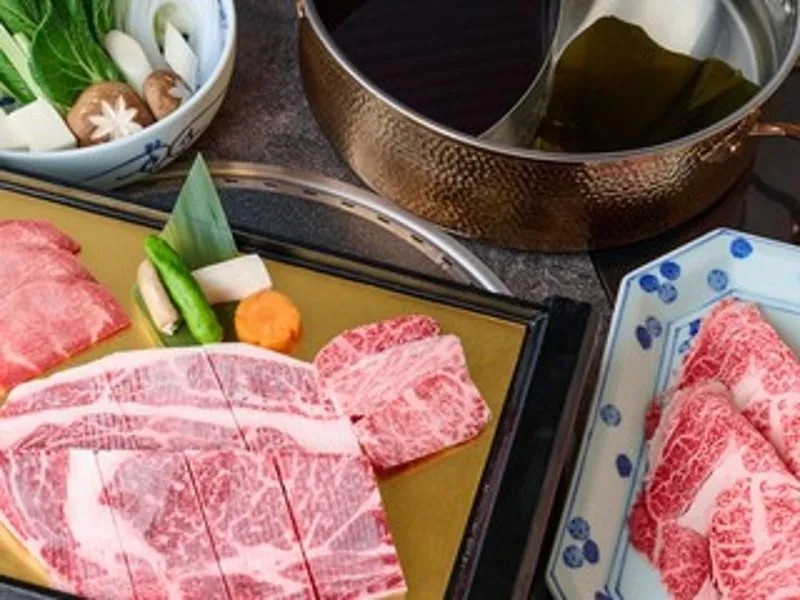 【12/1～1/3】ランチタイム限定価格！【雪の宴】焼肉＆しゃぶしゃぶ＆すき焼きの食べ放題　飲み放題付き【2時間制】