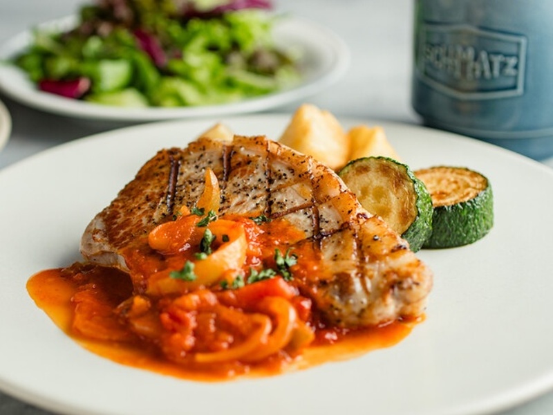 麦富士豚のグリル 完熟トマトソース