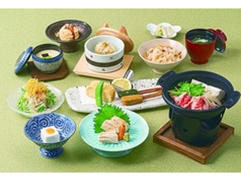 【牛すき膳】◇3900円(税込)