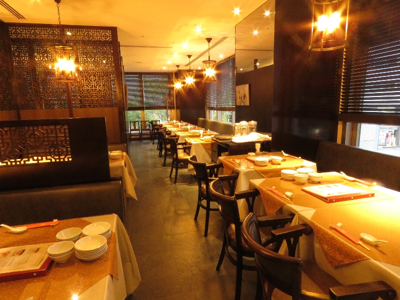 カジュアルフロア