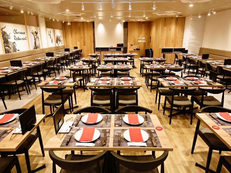 着席104名様、立食最大130名様まで収容可能