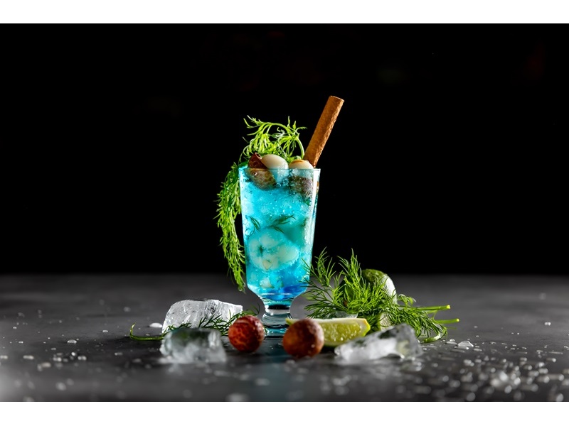【BAR】
LIVELYでしか体験できないドリンクも多数ご用意。3次会でぜひご利用ください。